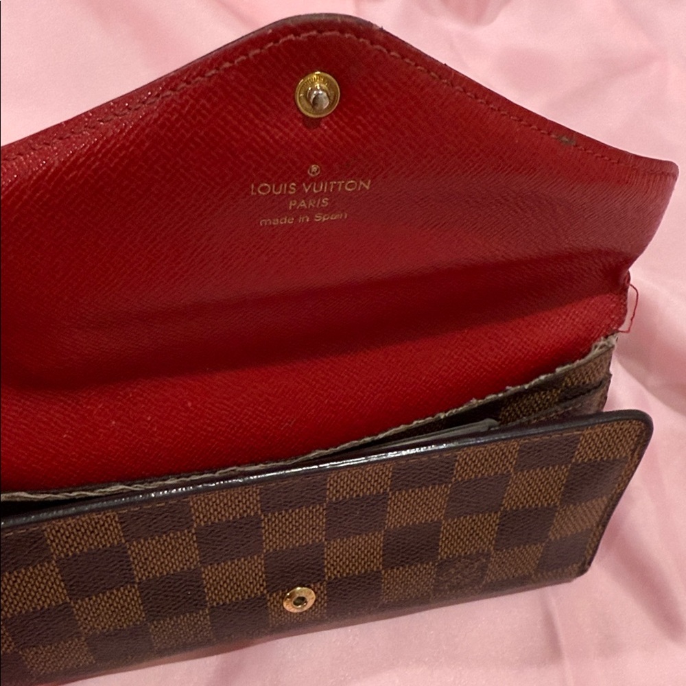 Louis Vuitton Wallet - Picture 5 of 11